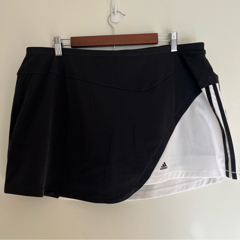 Adidas Women’s Black and White Golf Pickleball Skort Size XL